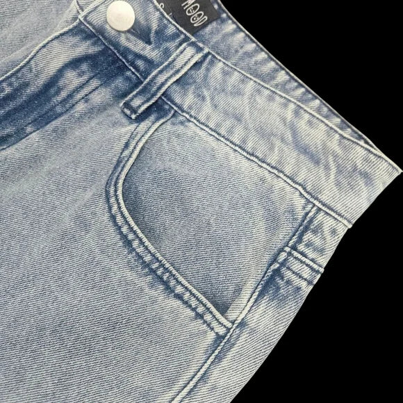 NWT Fluttering Muse Wide Leg Jeans Current Mood SZ SM