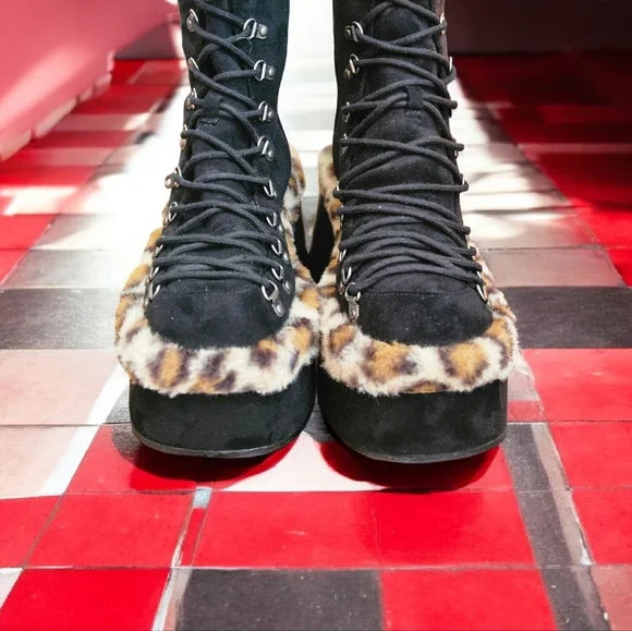 NWT Flash On Leopard Boots Current Mood SZ 8 SOLD OUT ONLINE