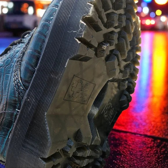 NWOB Sinclair Wild Croc Leather Platform Boots DR. MARTENS VERY RARE